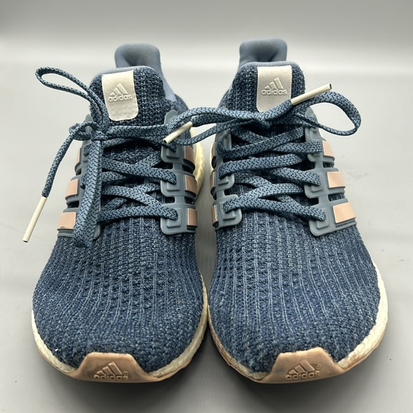Adidas Ultra Boost sz 7 - Picture 3 of 9